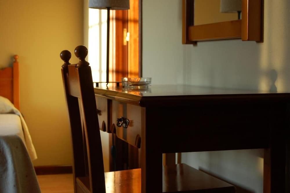 Standard Double Room - Photo 7