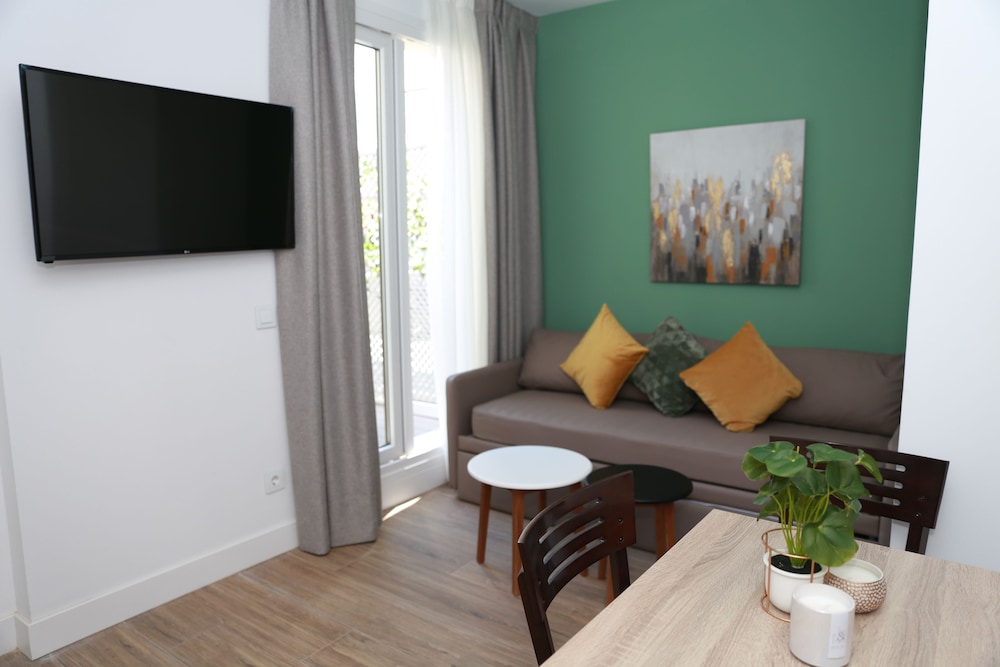 Penthouse, 1 Bedroom, Terrace photo 2