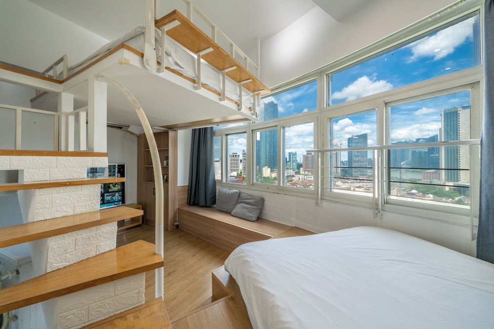Family Room, River View