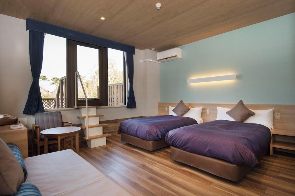 Standard Twin Room(With Private Dog Park)(With shower booth) , Non Smoking