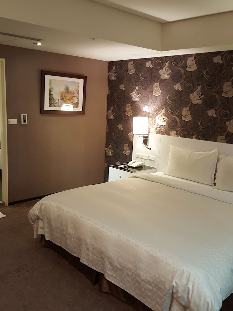 Royal Suite, 1 Double Bed photo 3
