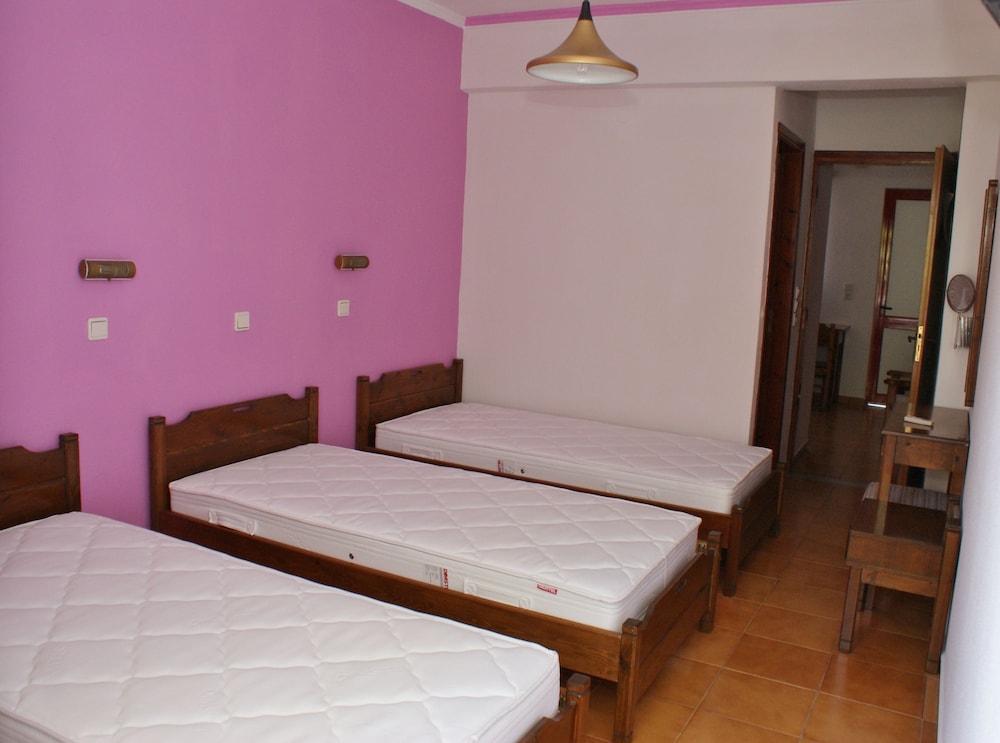 Apartment, 3 Twin Beds