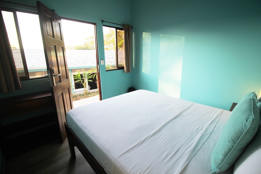 Basic Double or Twin Room, Shared Bathroom