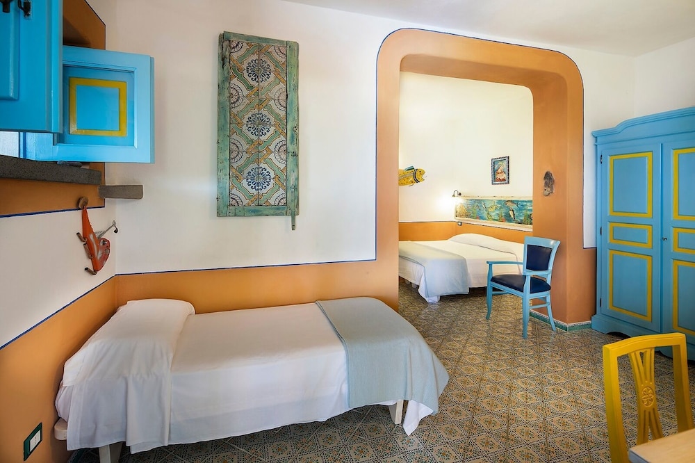 Junior Room, 1 Bedroom, Pool View photo 2