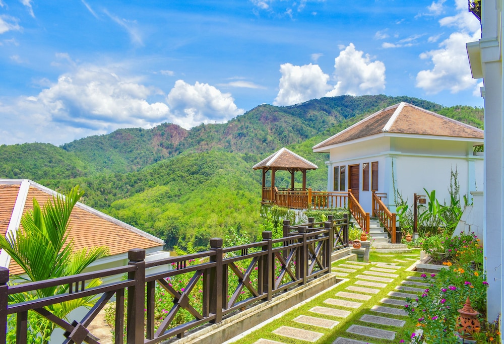 Signature Villa Queen