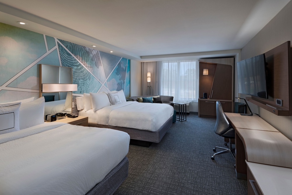 Suite, Multiple Beds photo 2