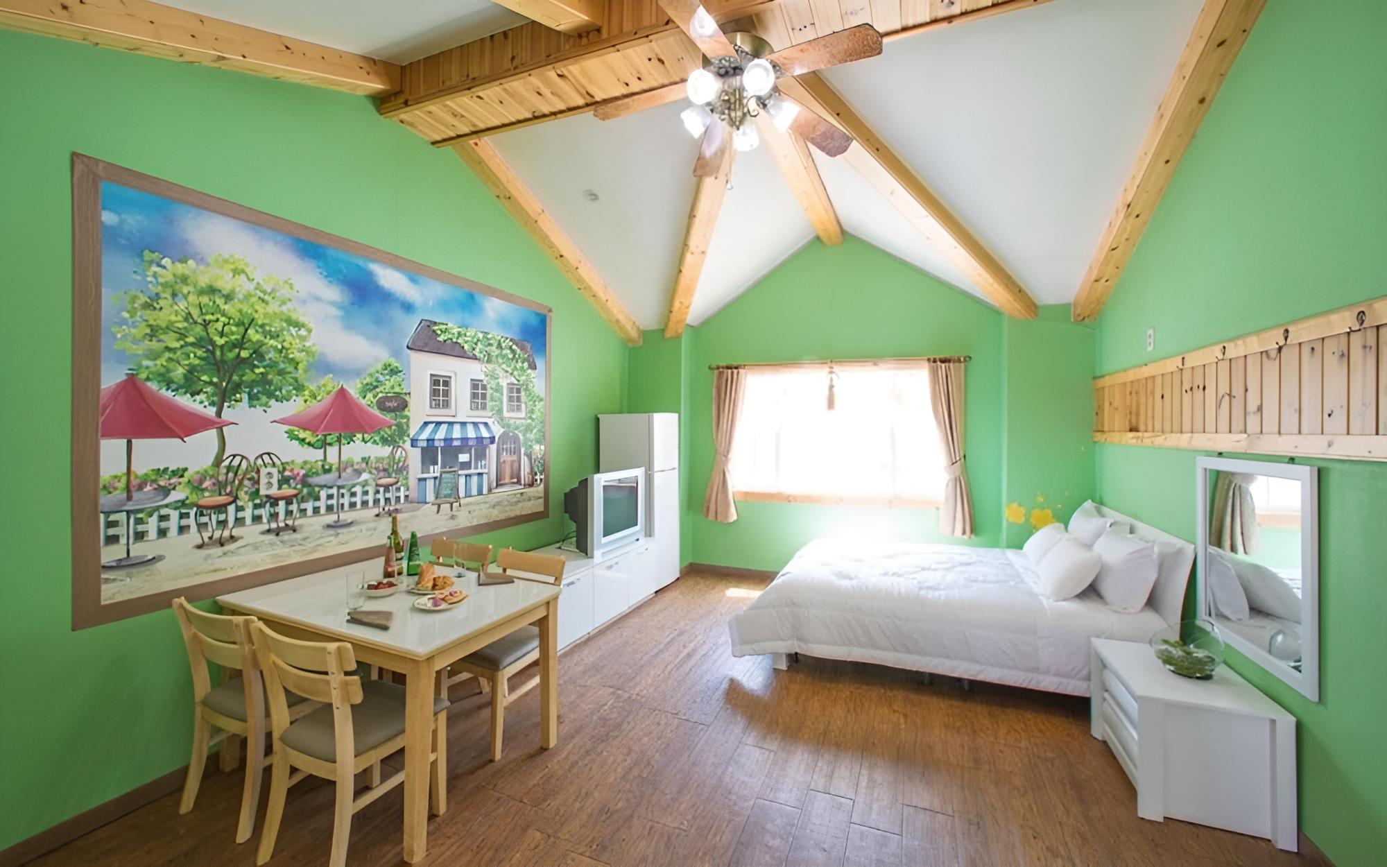 Room (Complex A No 202) photo 1