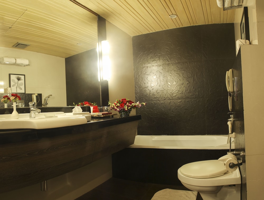 Executive Suite photo 2