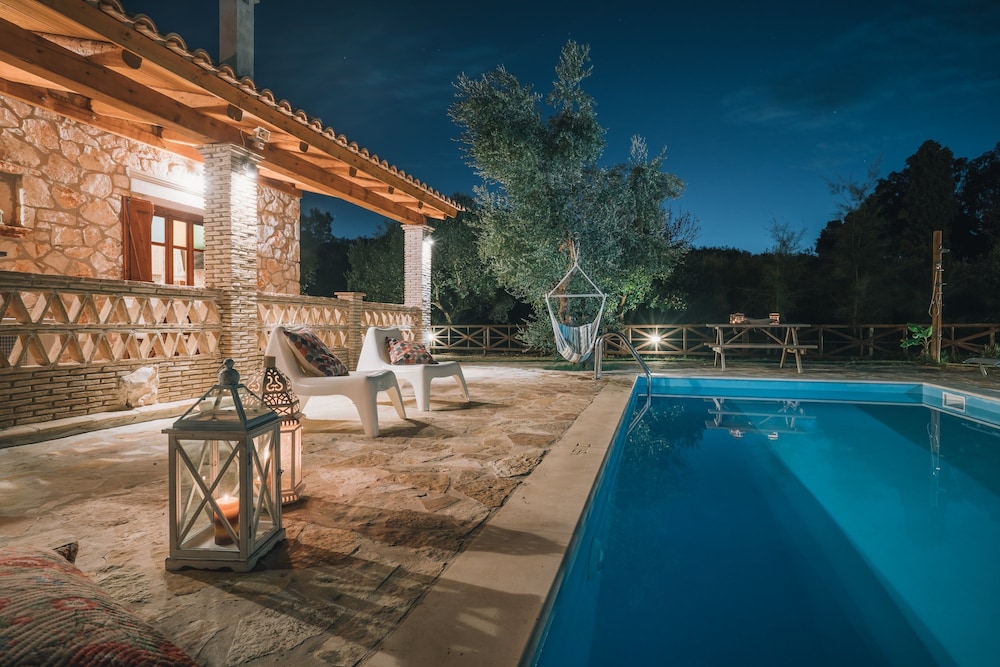 Luxury Villa, 2 Bedrooms, Private Pool