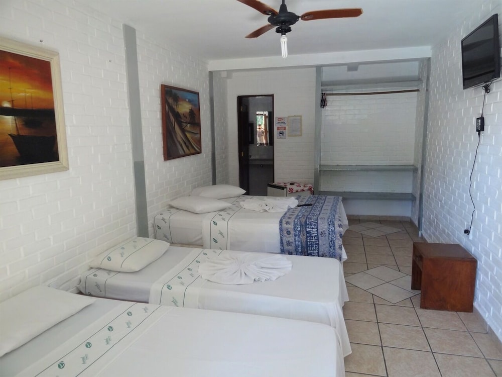 Basic Quadruple Room, Garden View