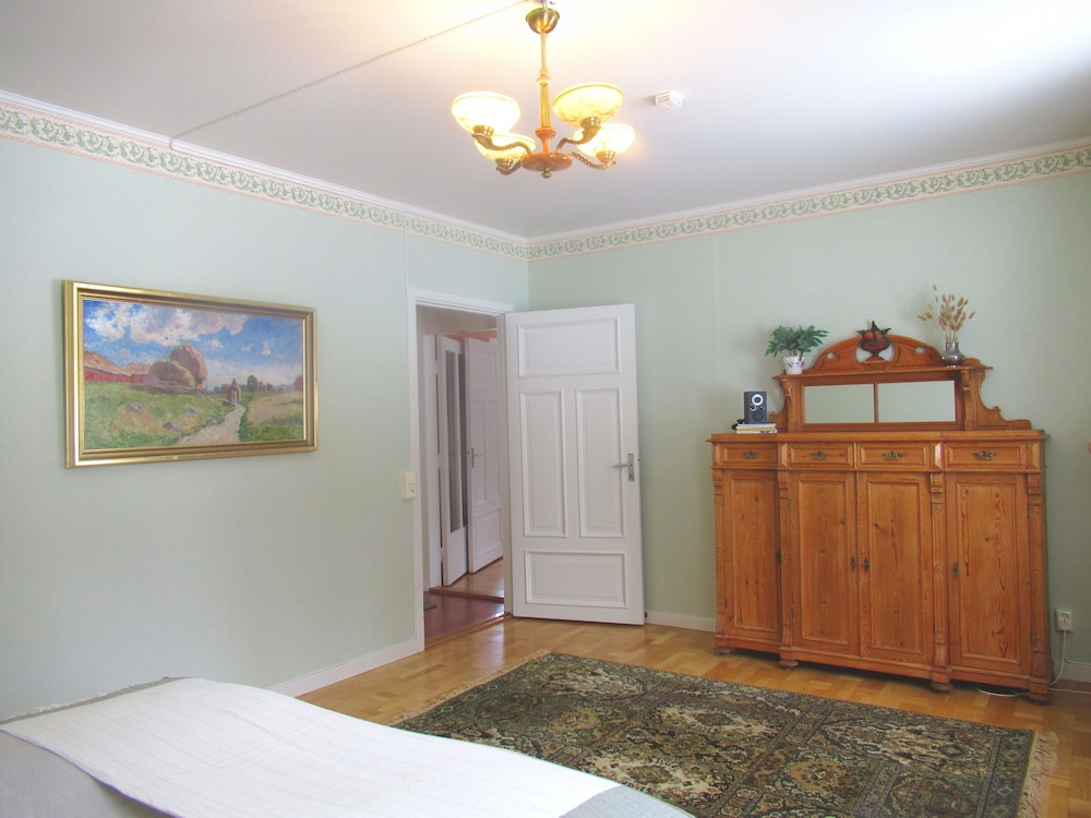Panoramic House photo 3