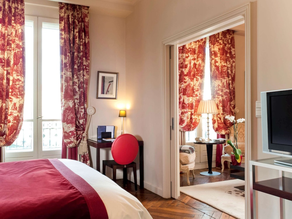 Junior Suite, 1 Double Bed, City View