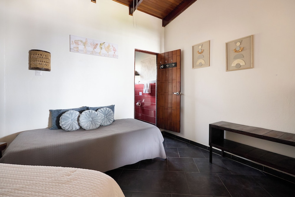 Standard Triple Room photo 2
