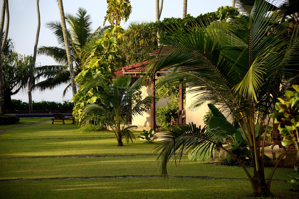 Villa, Garden Area - Photo 6