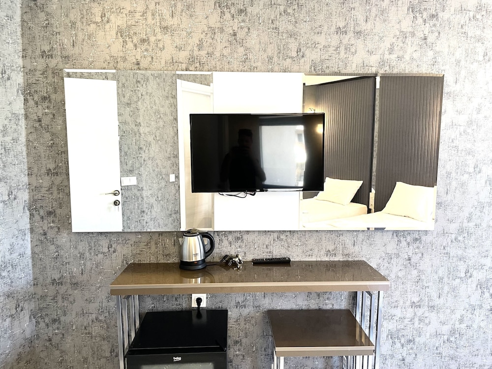 Double or Twin Room - Photo 9