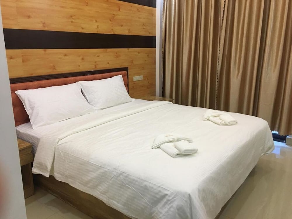 Single Deluxe Room - Photo 2