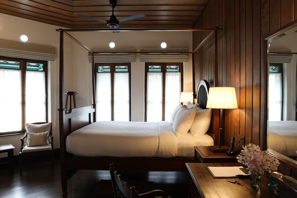Superior Chinese Settler Room