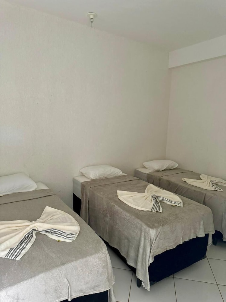 Economy Triple Room photo 1