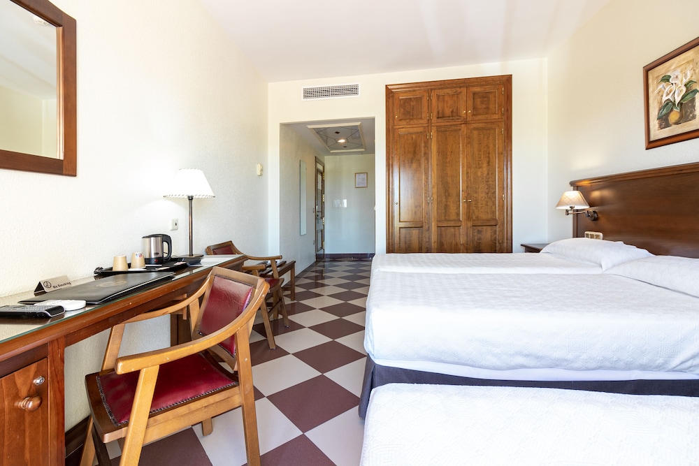 Triple Room (for 3 adults) - Photo 5