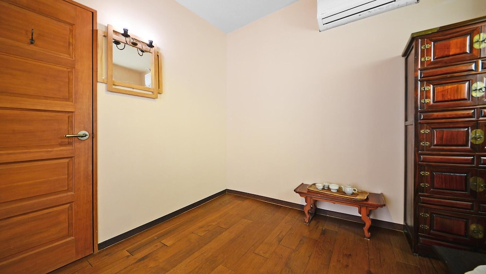 Basic Room, 1 Bedroom (Bergamoth ( No cooking )) - Photo 2