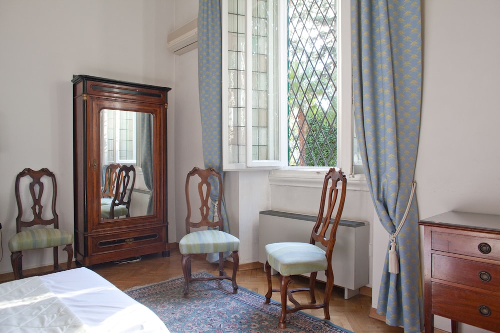 Standard Double Room, 1 Queen Bed photo 2