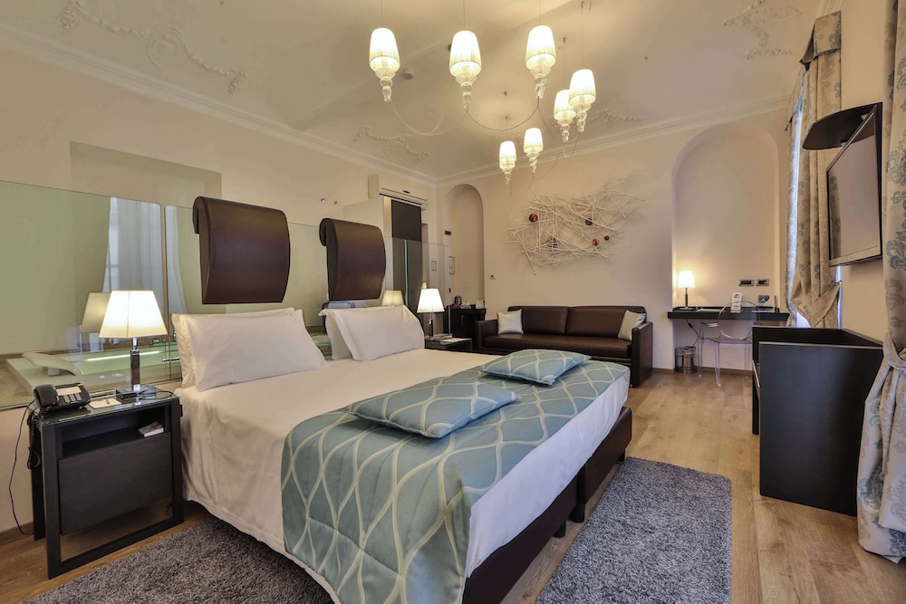 Classic Room, Multiple Beds - Photo 1