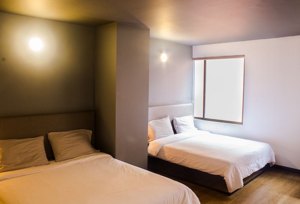 Loft, Multiple Beds