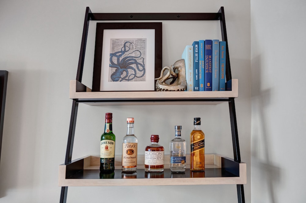 Room, 1 King Bed, Mobility Accessible