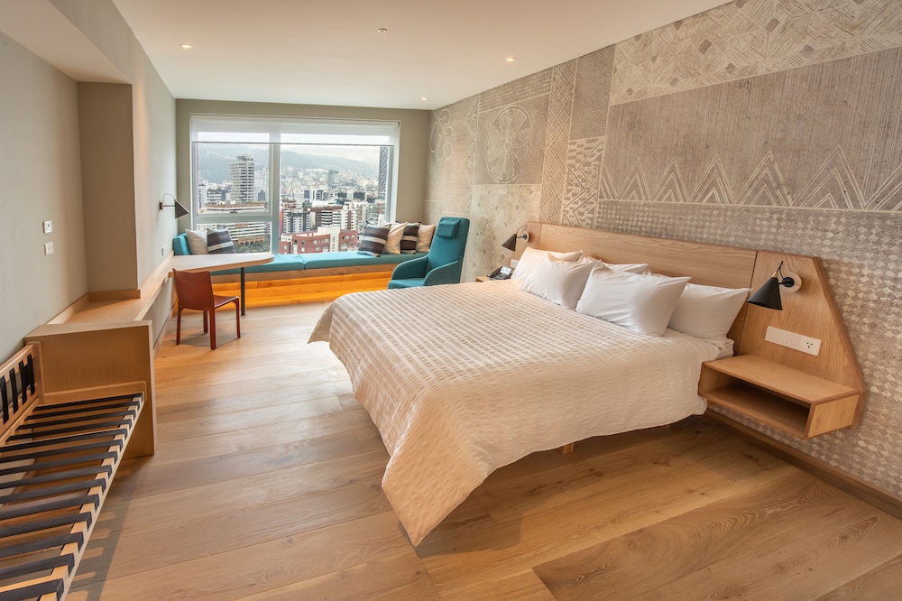 Panoramic Room (Premium View King) photo 2