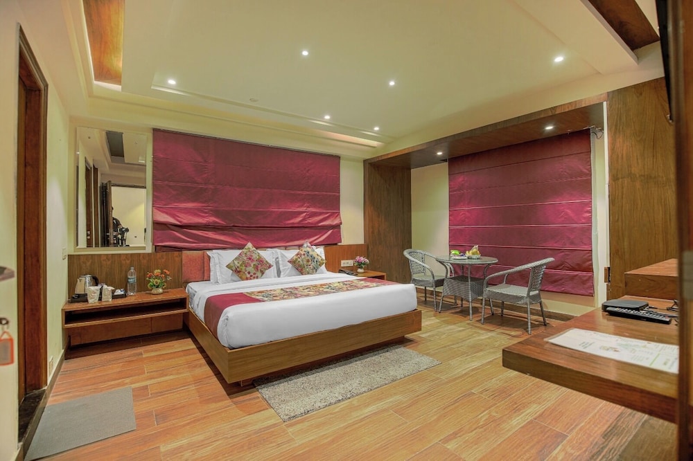 Standard Room with Side View photo 2