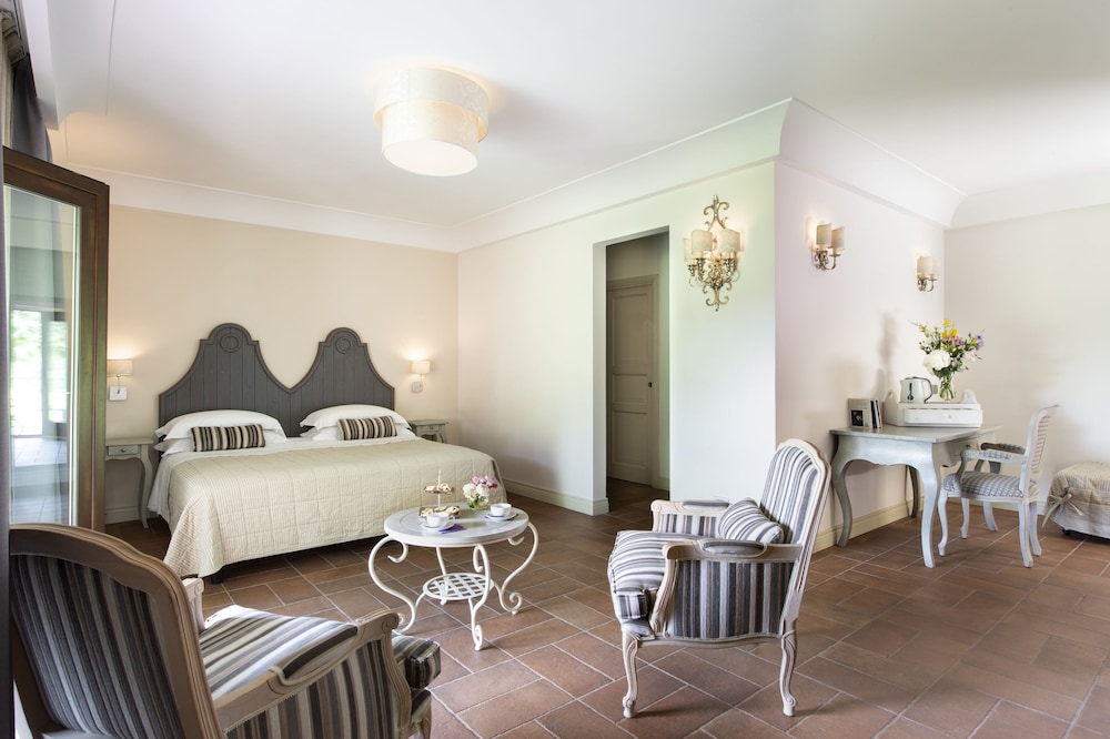 Suite, 1 King Bed, Vineyard View, Annex Building photo 1