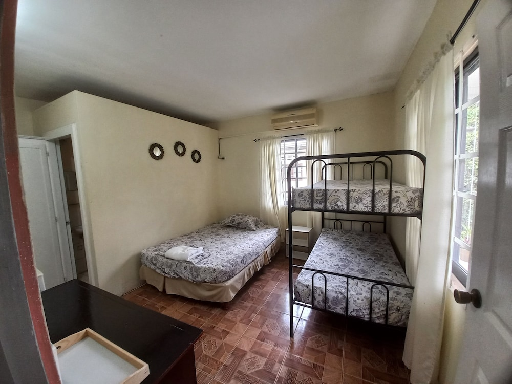 Basic Double Room, 1 Bedroom photo 3