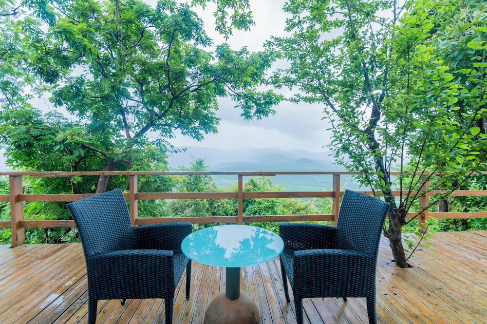 Junior Tree House photo 3