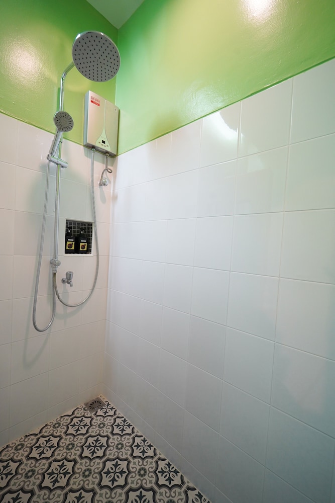Duplex - Photo 2