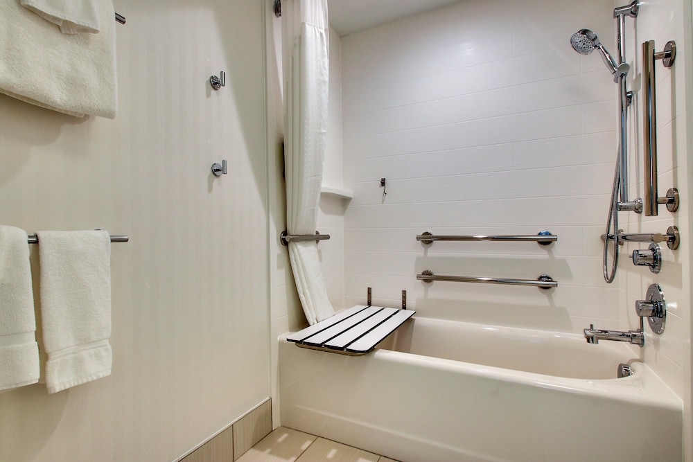 Suite, 1 King Bed with Sofa bed, Accessible (Mobility, Accessible Tub)