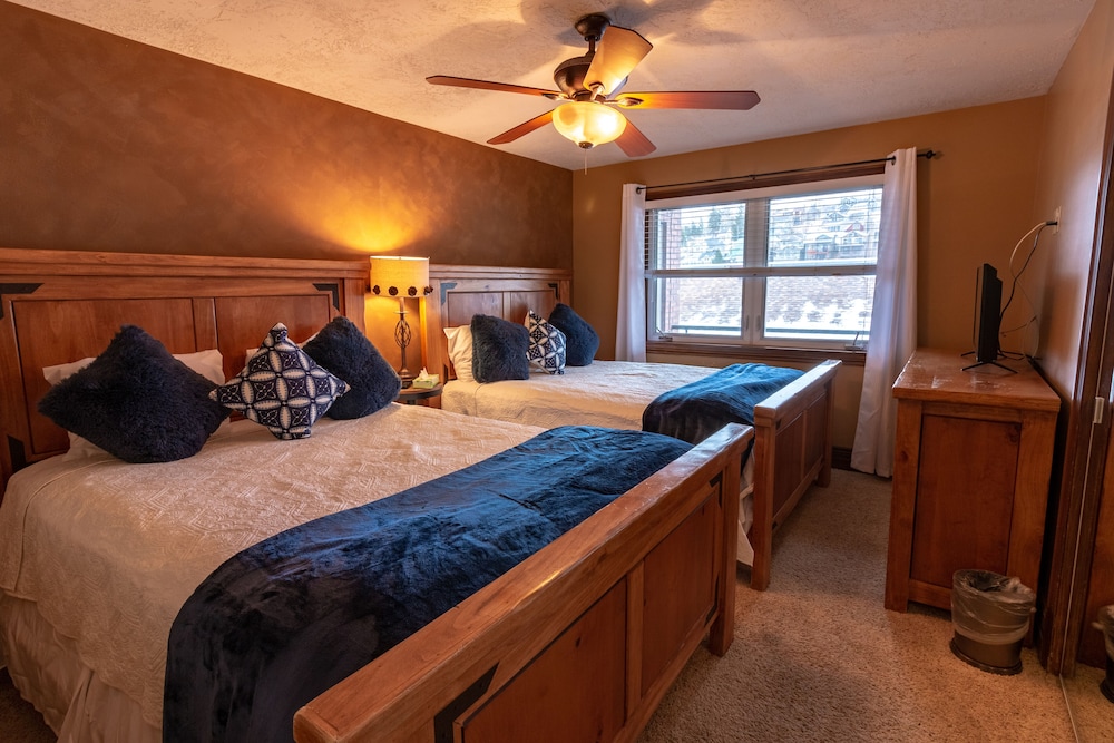 TMI 2 Bedroom photo 2