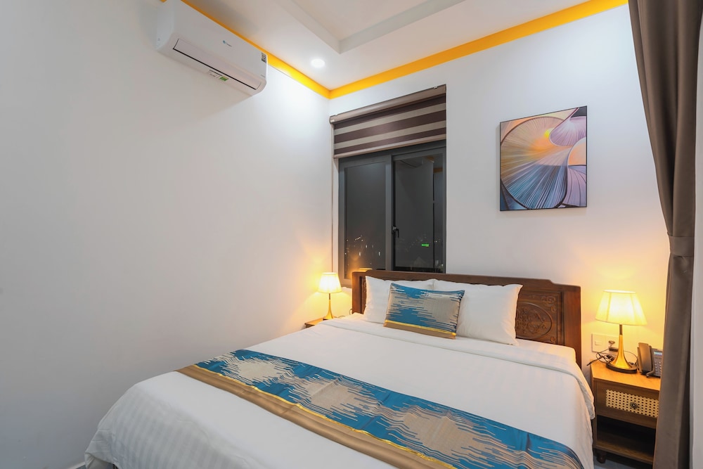 Executive Double or Twin Room, City View
