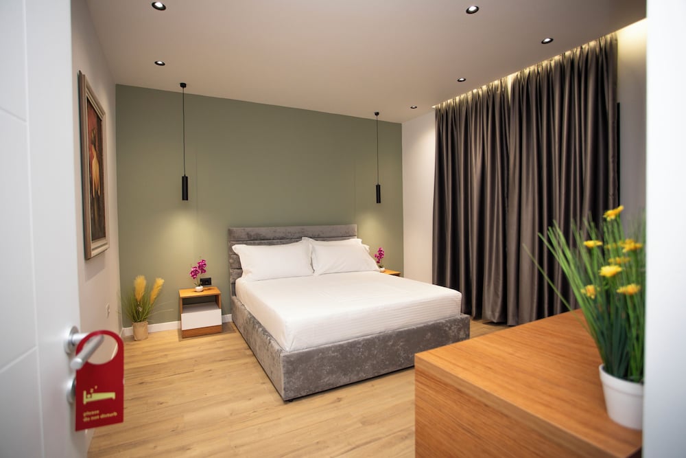 Deluxe Double Room, City View