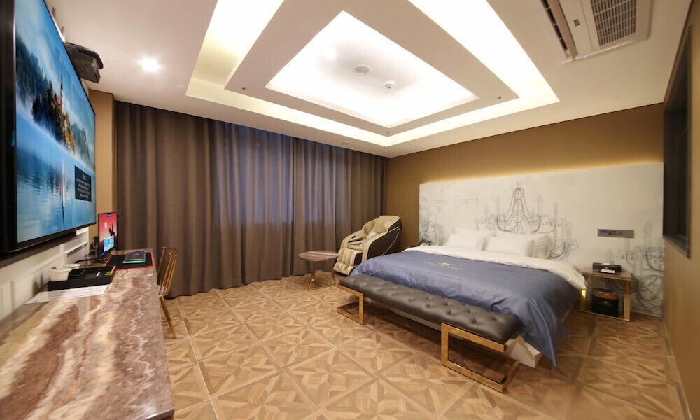 Deluxe Double Room - Photo 7