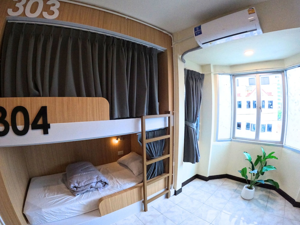 Mixed 4 beds Dormitory 2 photo 2