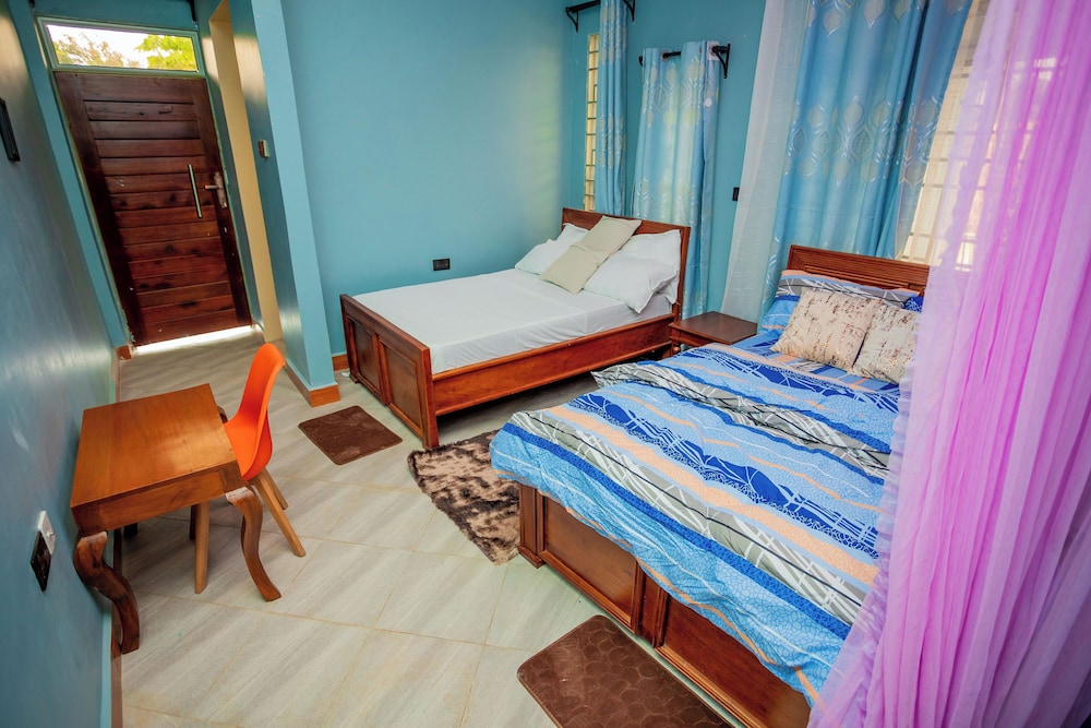 Classic Shared Dormitory, Housekeeping