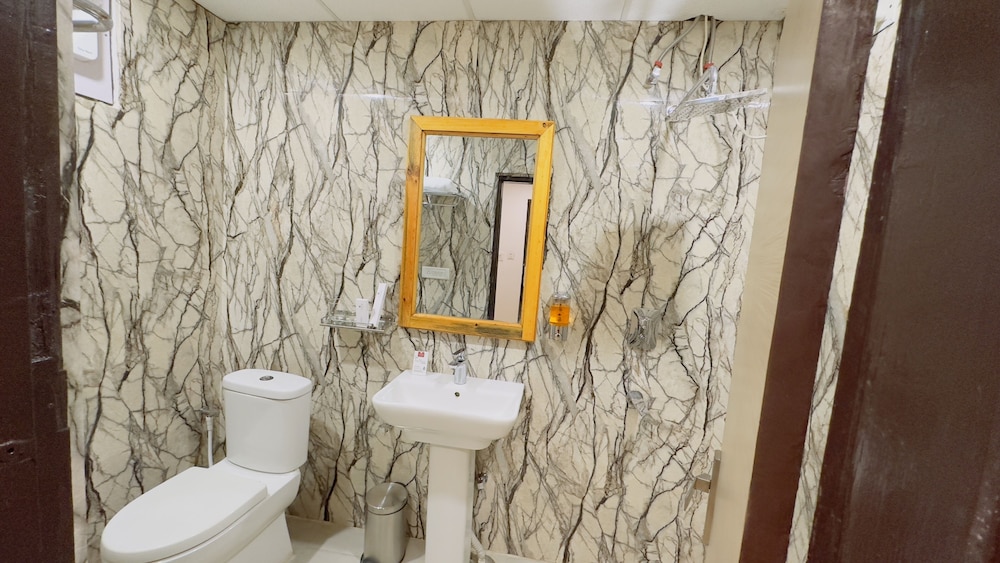 Executive Room - Photo 4