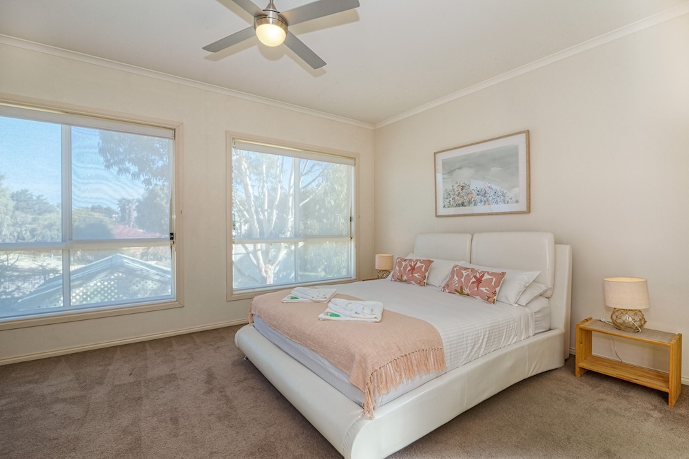 House, 3 Bedrooms photo 1