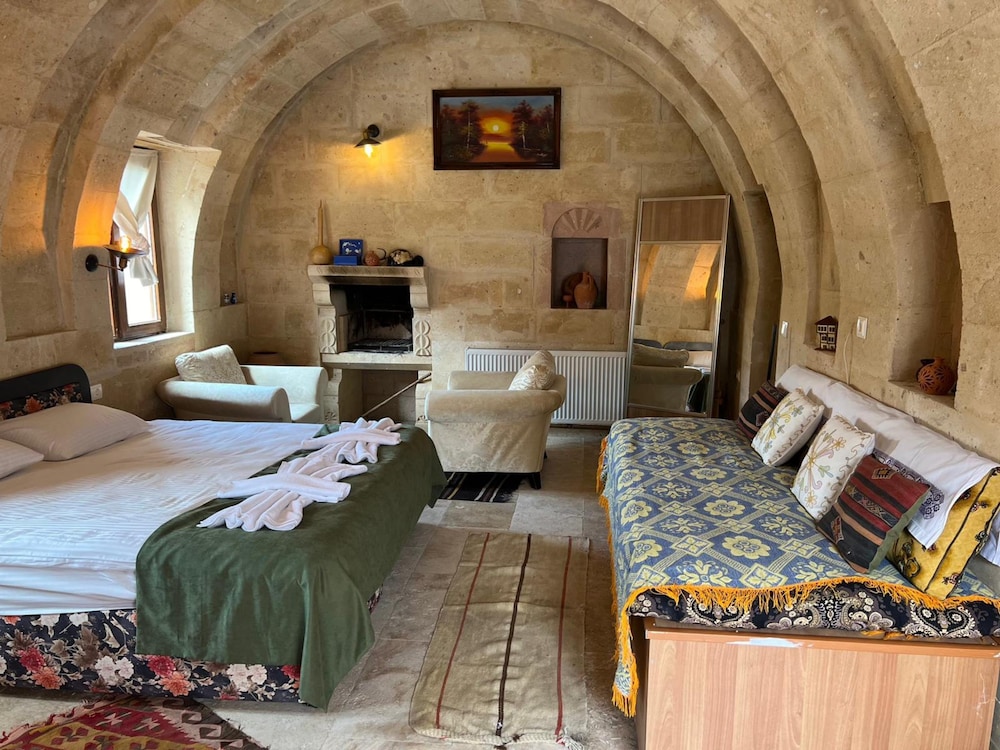 Comfort Room, Multiple Beds, Valley View photo 1