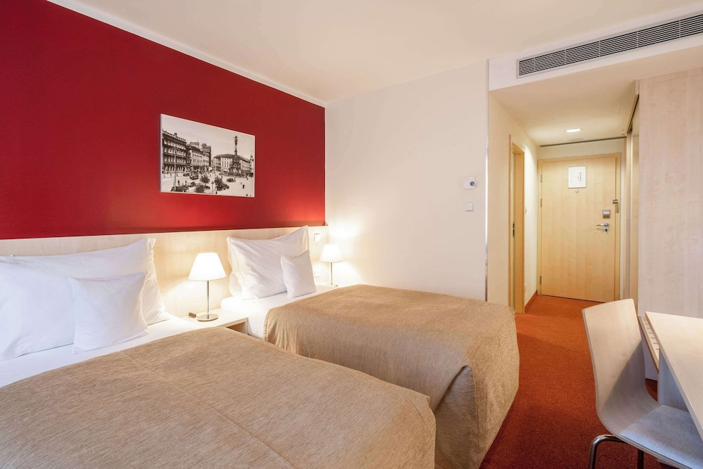 Superior Room, 2 Twin Beds photo 3