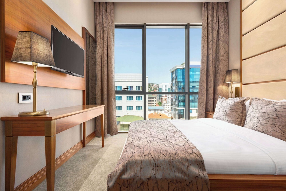 Standard Room, 1 Double Bed, Non Smoking, City View photo 1