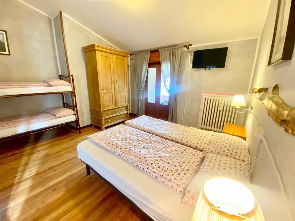 Quadruple Room, Balcony photo 3