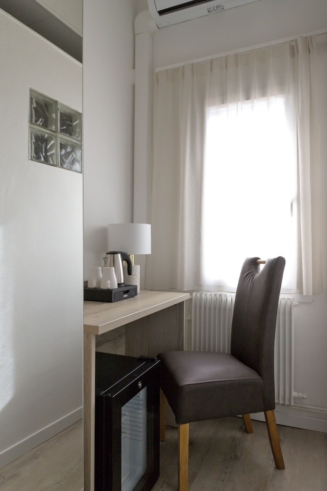 Standard Double Room photo 2