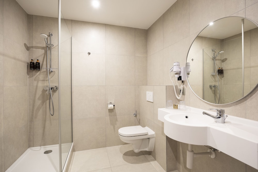 Premium Double Room, 1 King Bed - Photo 2