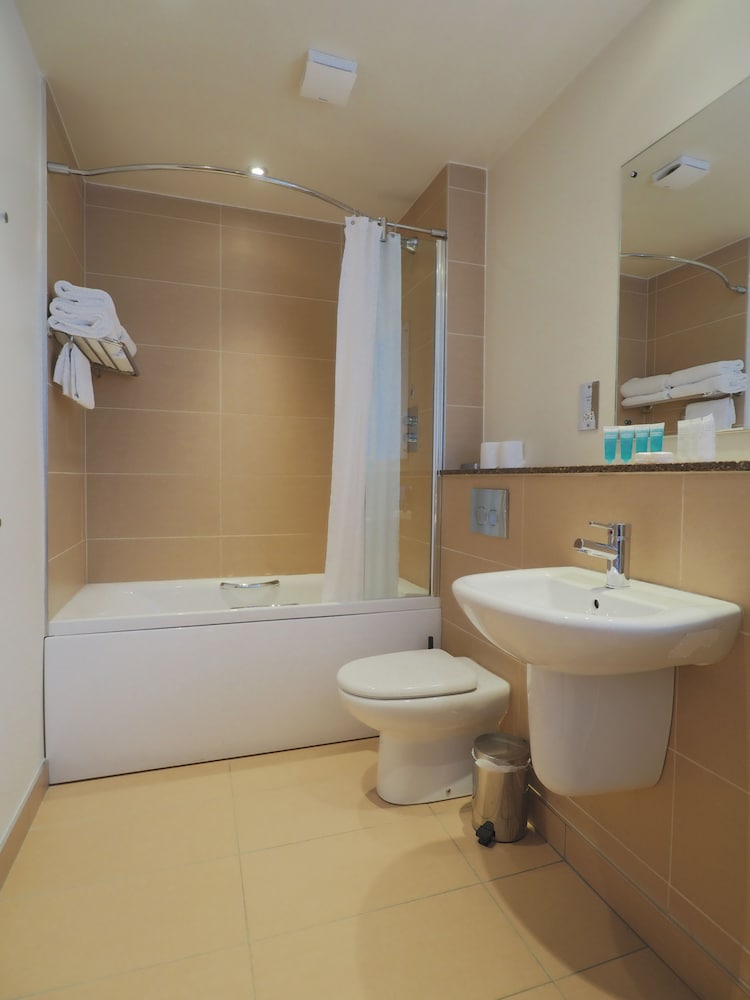 Fixed skylight Double Room (Skylight) - Photo 4